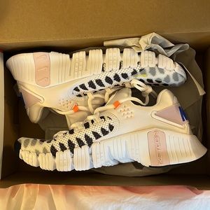 Nike Free Metcon 4 Women’s running shoes in size 9